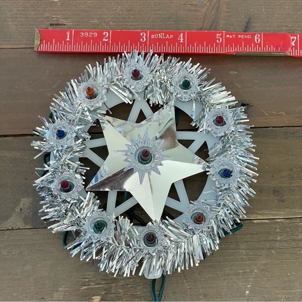 Holiday Star Wreath Vintage Multi Color Light Star Ring‎ Silver Tinsel Christmas